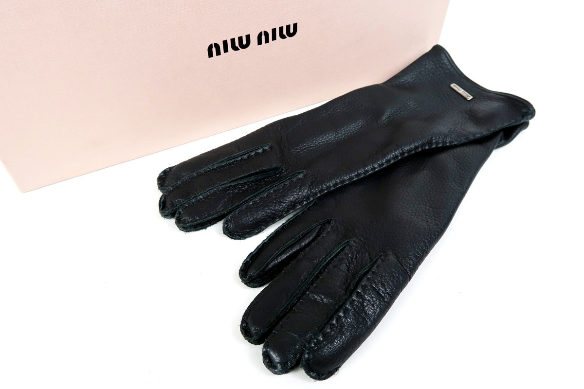 【超美品】miumiu ミュウミュウ レザーグローブ 93 手袋 ブラック シルク100％【GC13】