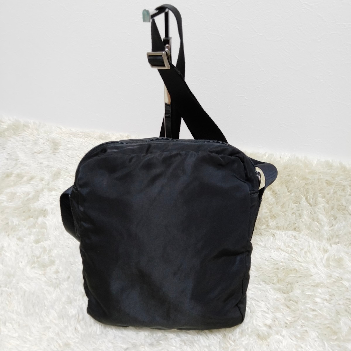 PRADA プラダ ショルダーバッグ 白タグ31|Yahoo!フリマ(旧 PRADA プラダ ショルダーバッグ 白タグ31|Yahoo!フリマ(旧