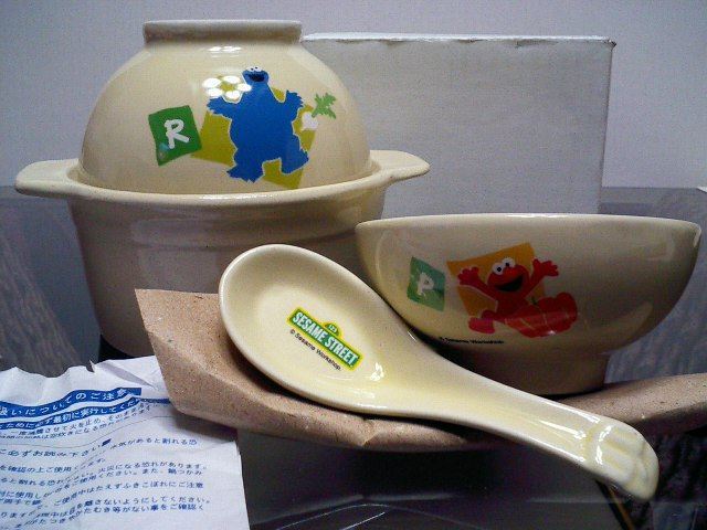  mistake do[ Sesame Street ] earthenware pot & tea .& china spoon 3 point set unused 