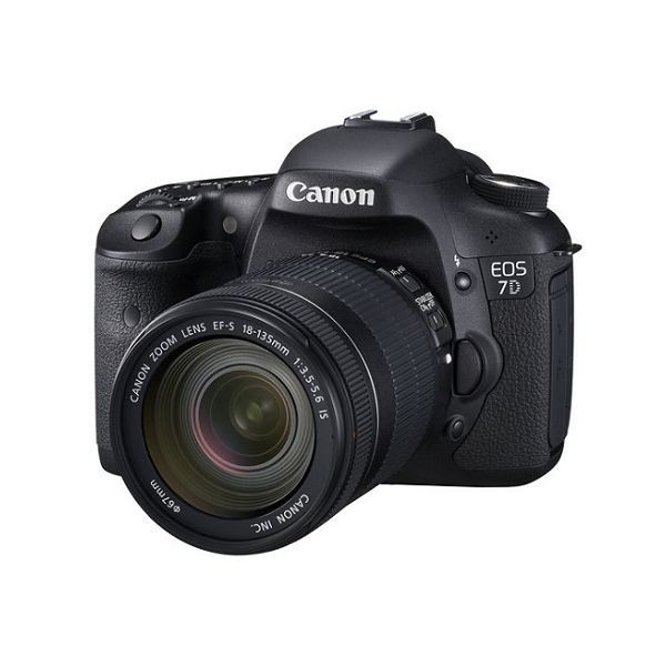 中古 １年保証 美品 Canon EOS 7D EF-S 18-135mm IS レンズキット_画像1