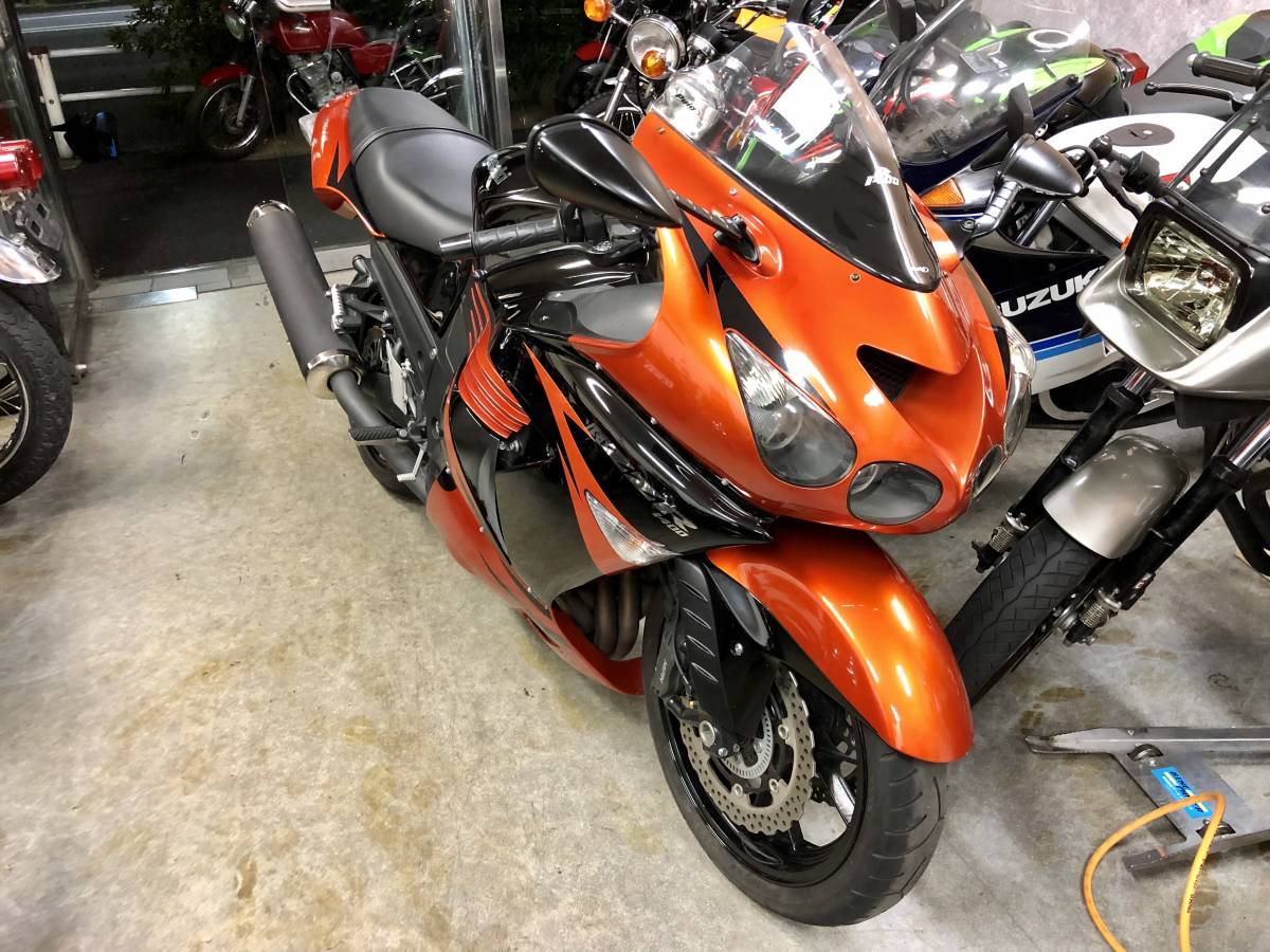 綺麗　ZZR1400 ABS 車検令和4年8月　ETC　　マレーシア仕様　　　　　　　　　　　　zx-14 gsx1300r cbr1100_画像2