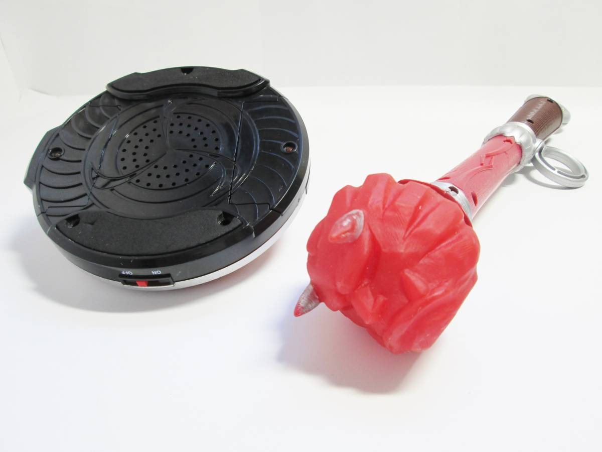 仮面ライダー 響鬼 ヒビキ 変身ベルト DX 音撃棒セット 大人用 仮面ライダー 響鬼 ヒビキ 変身ベルト DX 音撃棒セット 大人用