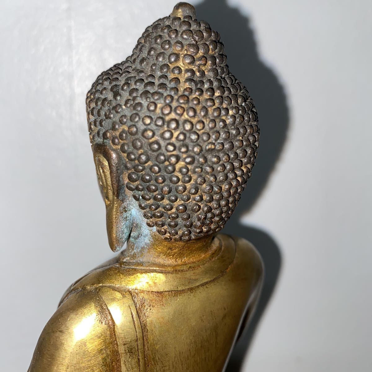 新しい 仏像 金銅仏 釈迦如来坐像 銅塗 仏教美術 高さ約18.5cm kids