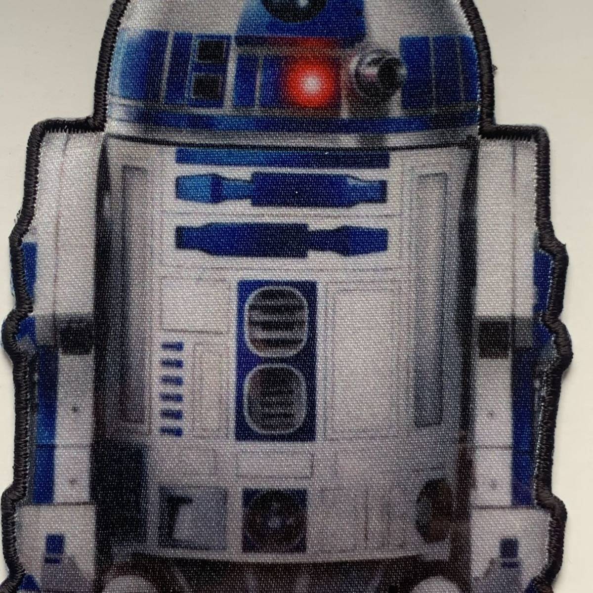 欧州限定品 スターウォーズ　R2-D2 ワッペン ドロイド　C-3PO BB-8 ミレニアムファルコン　ルークスカイウォーカー レイ　フィン_画像2