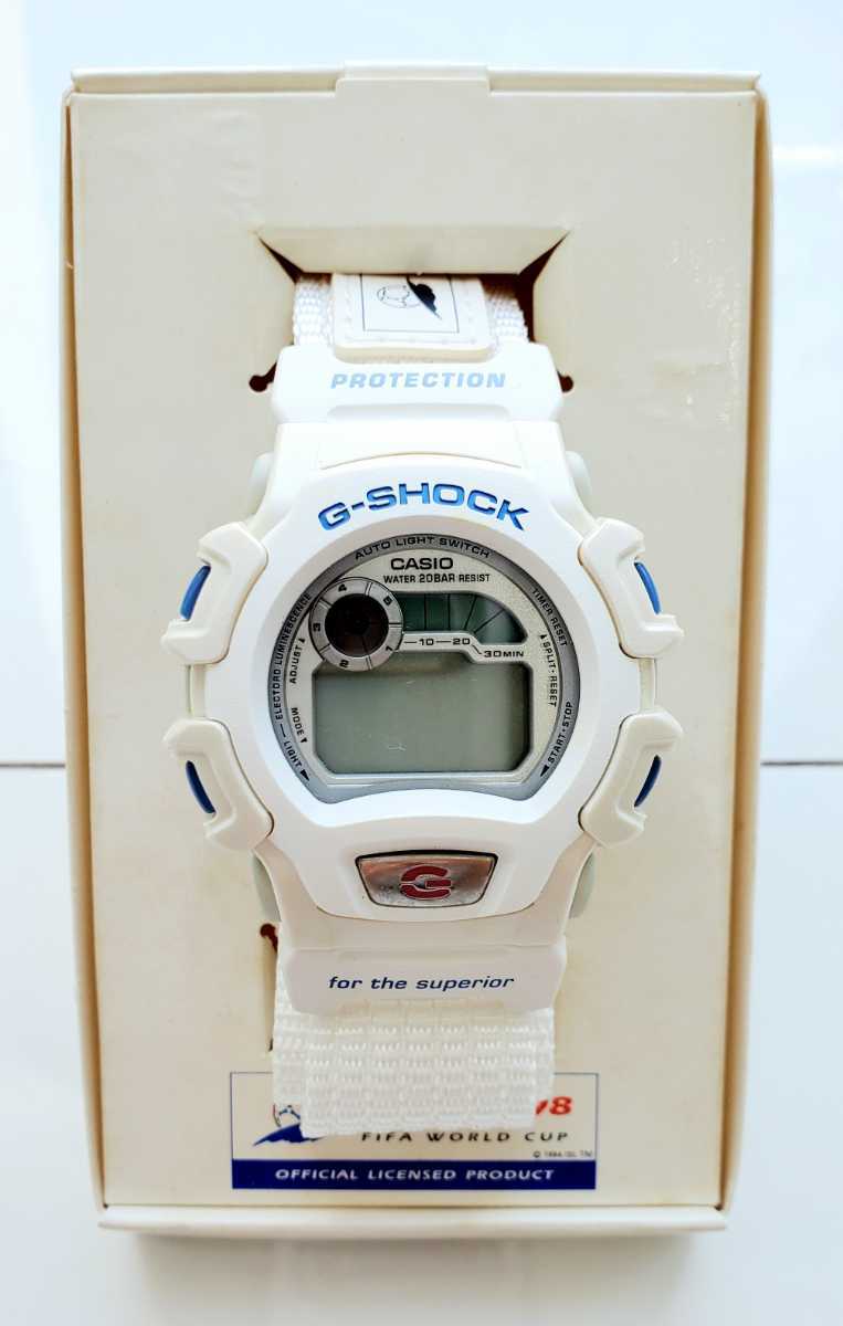 未使用品 CASIO カシオ G-SHOCK Gショック DW-004 FRANCE98 フランスワールドカップ 腕時計 クォーツ メンズ ケース付 ホワイト 激レア品_画像1