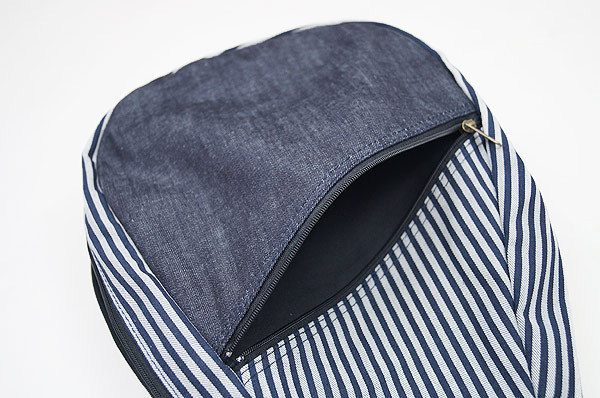 [...] body bag Okayama -. island Denim jeans Denim navy blue .