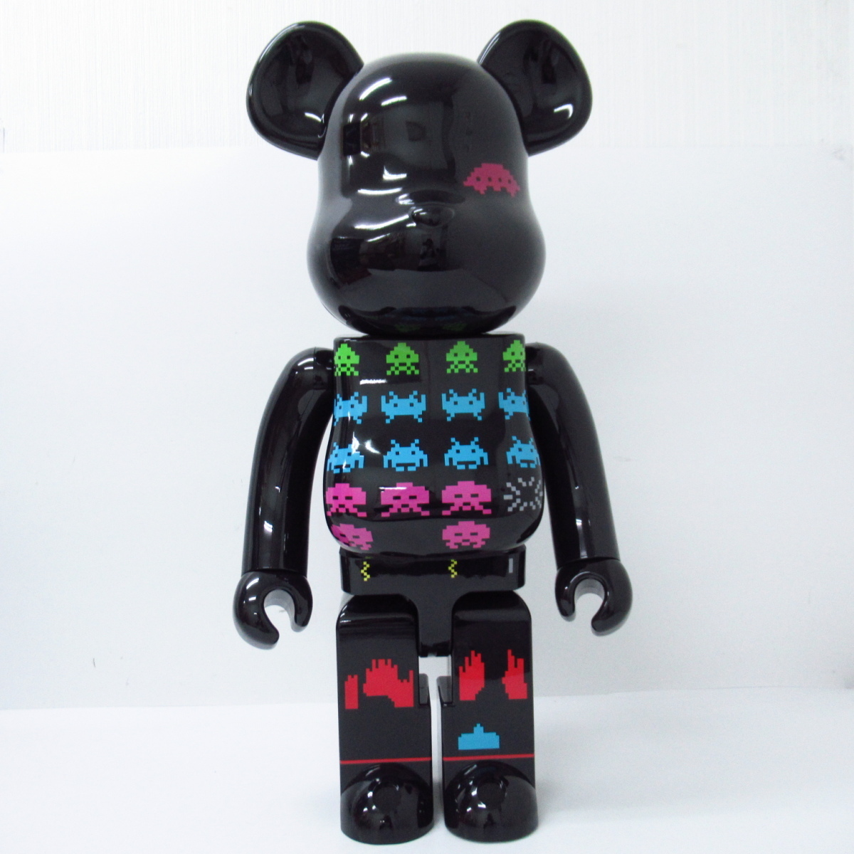 BE@RBRICK Bearbrick Space Invaders Space in beige da-1000% box attaching VAC21447