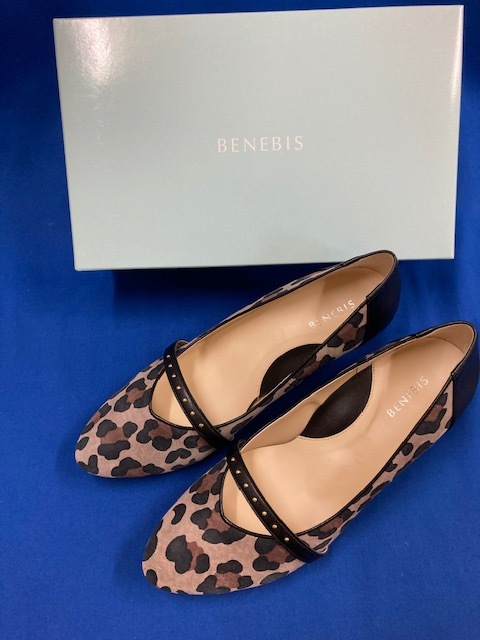 売り切れ必至！ BENEBIS べネビス 本革ランニングソフトスタッズ