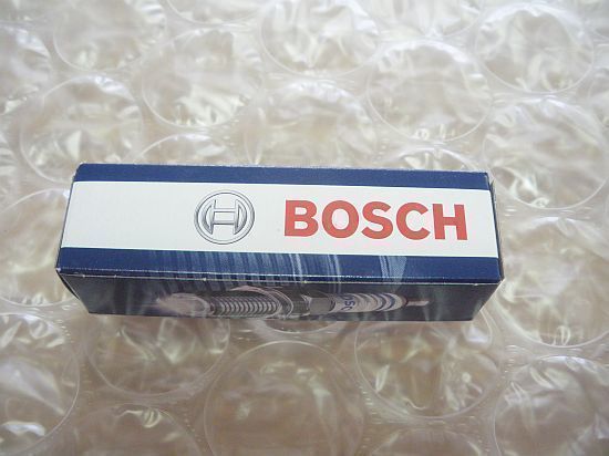 BMWクーペE31X3X5点火プラグ840i840Ci850Ci2.5i3.0i4.4i4.6is BOSCH FGR7DQPスパークプラグ4極12120037607 12120141871 M54M60M62M70M73_画像1