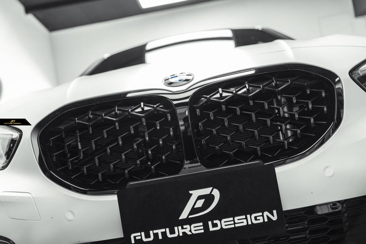FUTURE DESIGN 100%正規品 BMW 1シリーズ F40 フロント用艶ありブラック キドニーグリル 種類豊富な品揃え センターグリル パフォーマンス ダイヤモンド カスタム