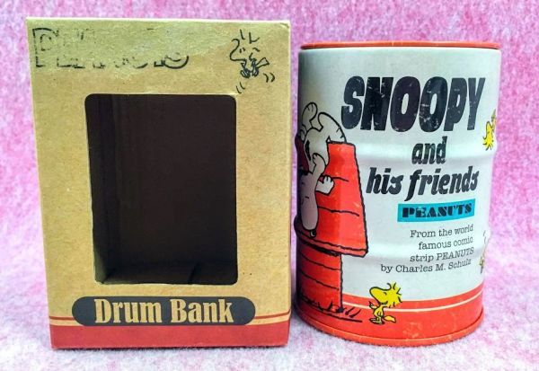 送300円 稀少 Snoopy キャライラスト ドラム型 貯金箱 バンク スヌーピー グッズ コレクション ビーグル 犬 チャーリー ブラウン スヌーピー ピーナッツ 売買されたオークション情報 Yahooの商品情報をアーカイブ公開 オークファン Aucfan Com