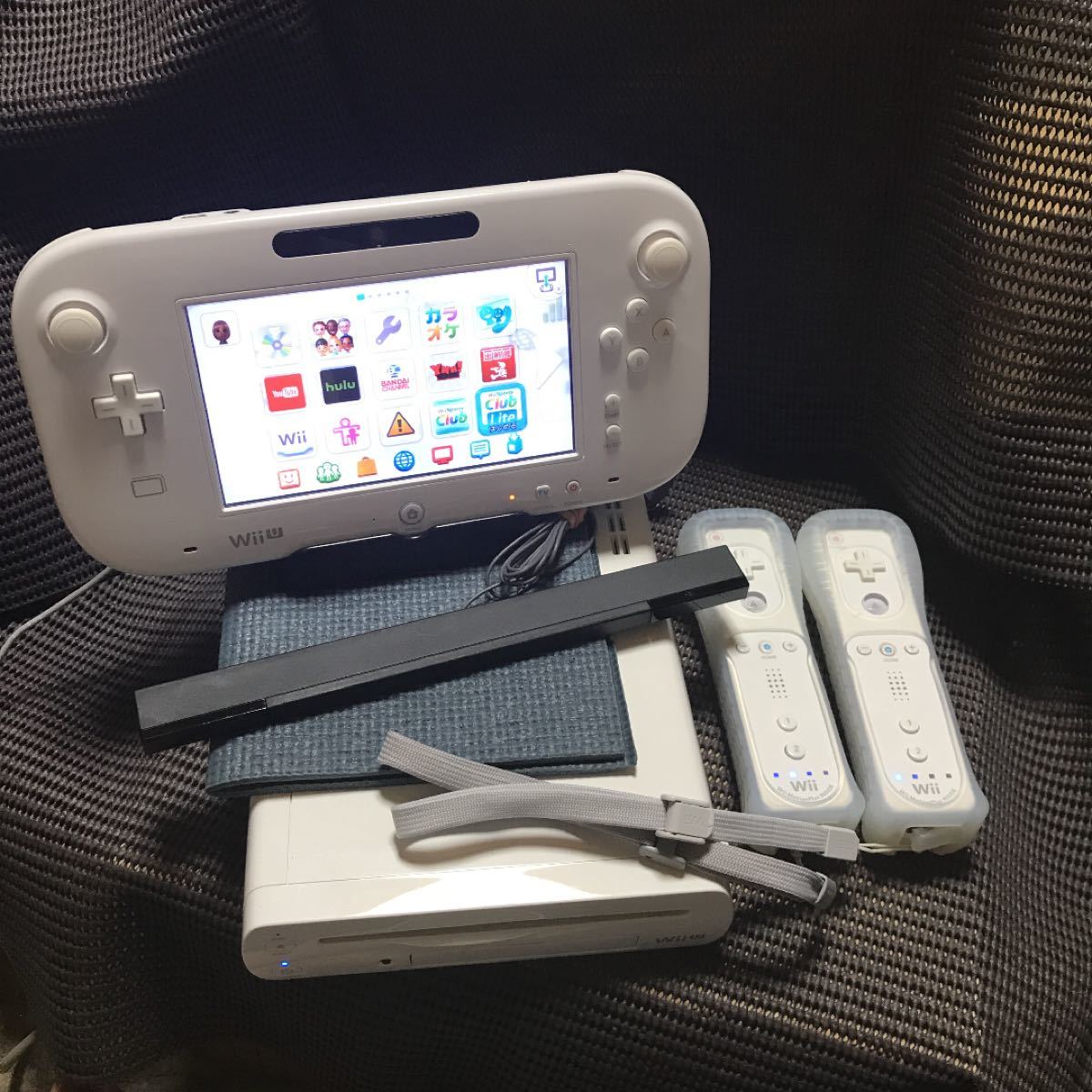 Wii U 32GB Wii sport lite 内蔵　Wiiリモコンプラス２本付き 186.914