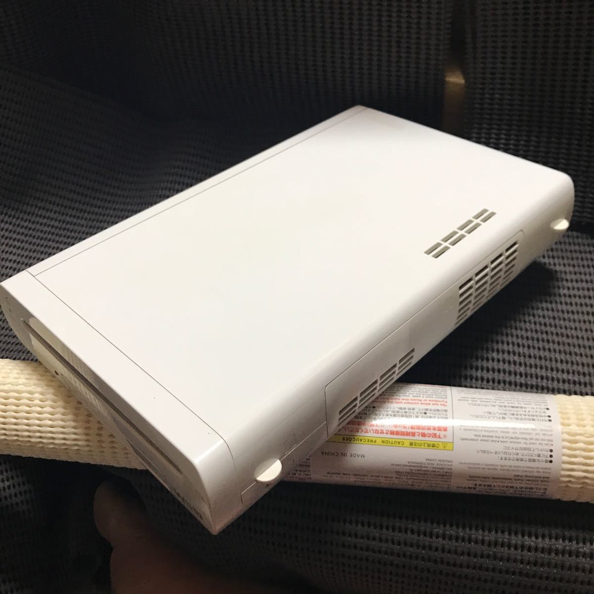 中古品　Wii U 32GB ・スーパーマリオブラザーズU内蔵・WiiパーティーU内蔵　860.741