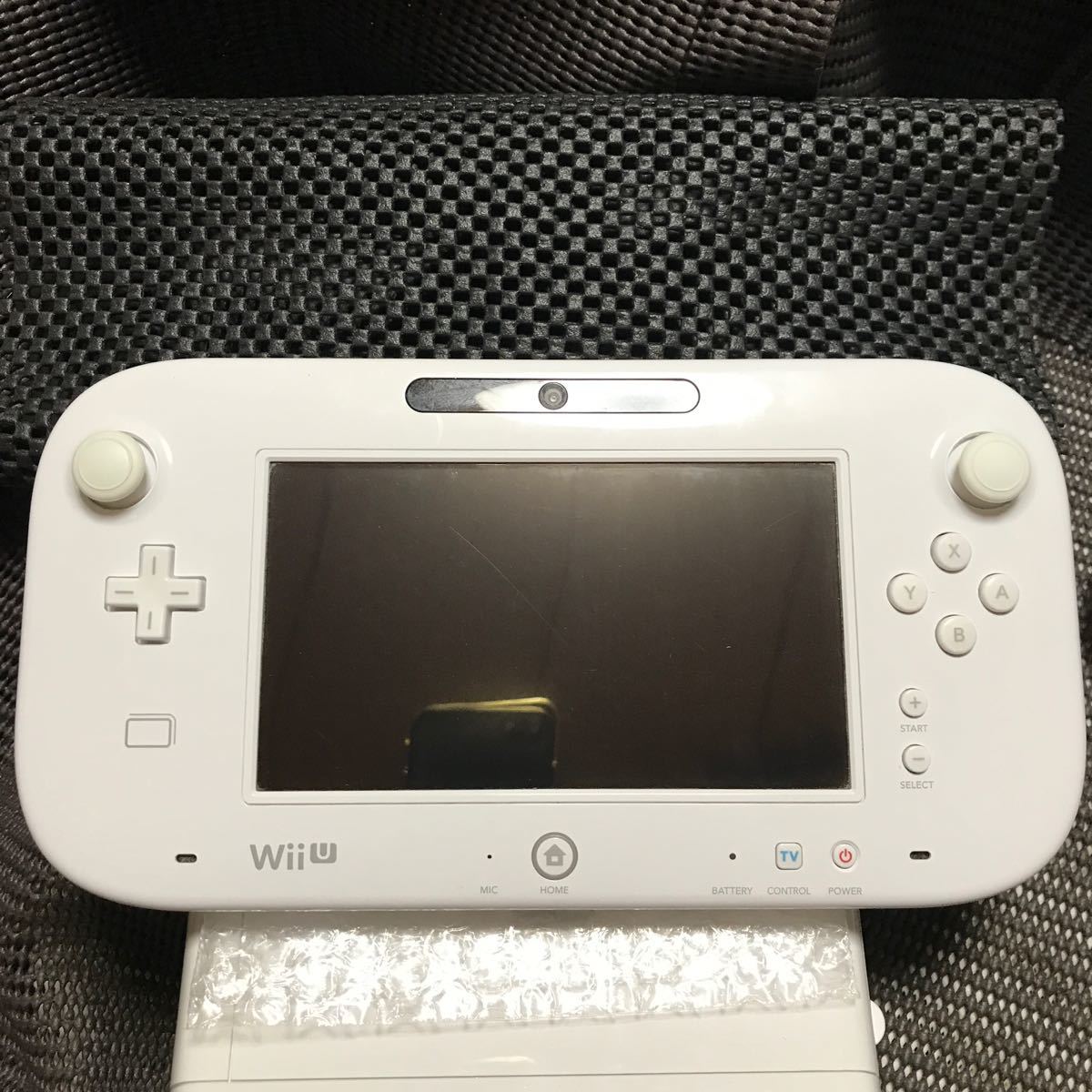 Wii U 32GB マリオカート8ソフト、Wiiリモコン2本付き　461.174