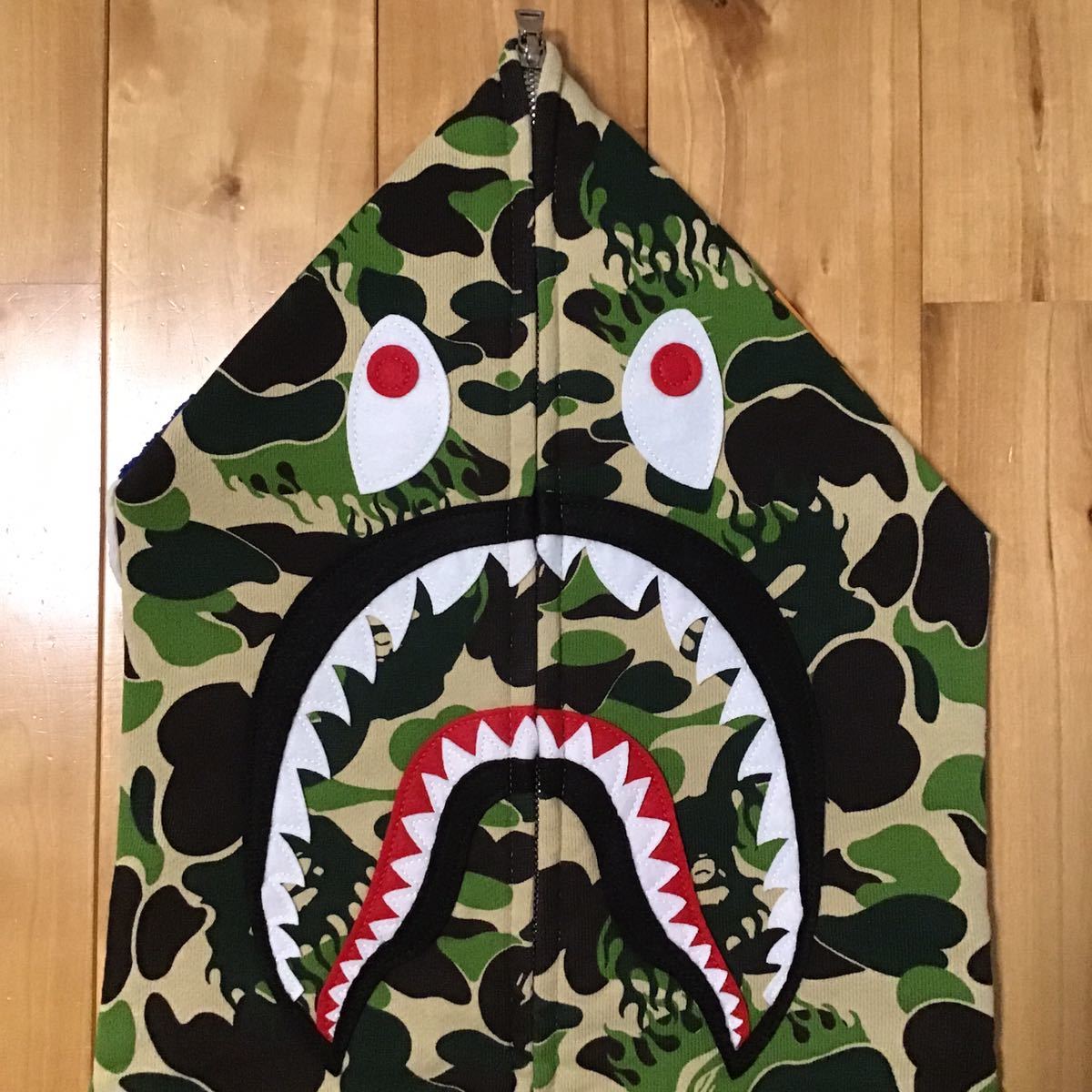 ★ムック限定★ ファイヤーカモ シャーク パーカー Lサイズ shark full zip hoodie a bathing ape bape fire camo green エイプ ベイプ j5f_画像2