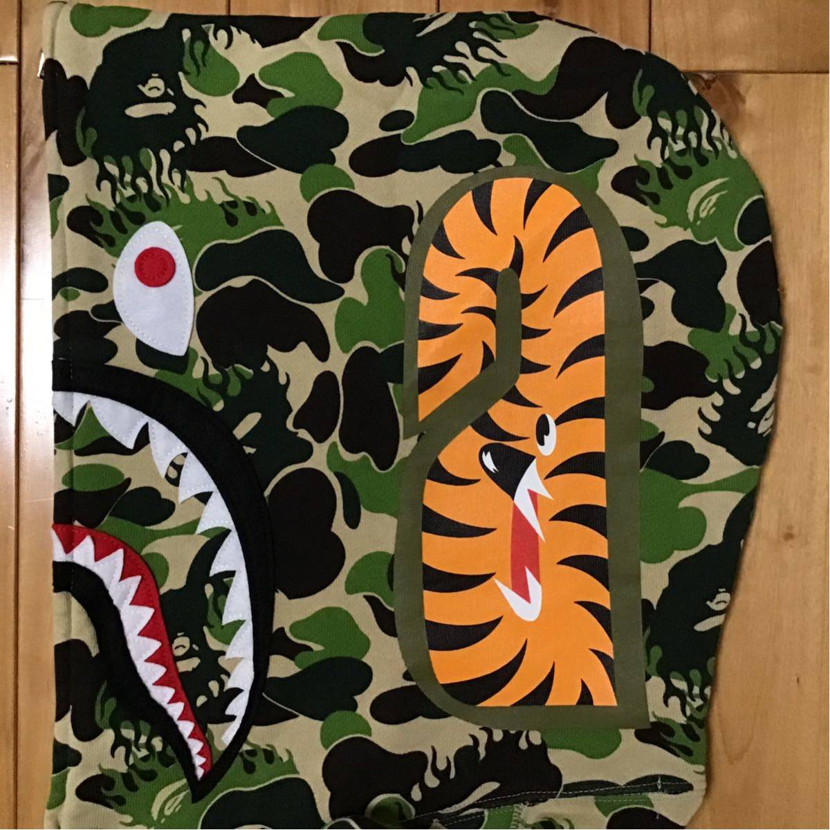 ★ムック限定★ ファイヤーカモ シャーク パーカー Lサイズ shark full zip hoodie a bathing ape bape fire camo green エイプ ベイプ j5f_画像4