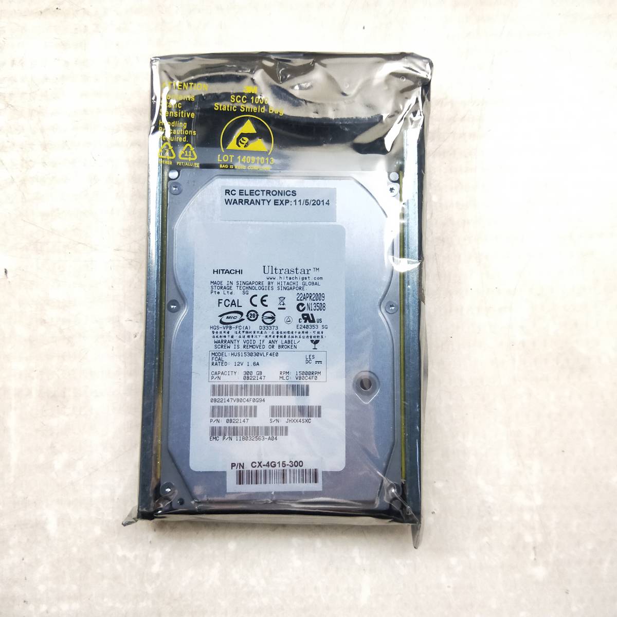 新品 サーバー用HITACHI HUS153030VLF4E0 15k 3.5インチ FC-AL ハードディスク マウンタ付き 300GB HDD 1台■HDD148_画像1