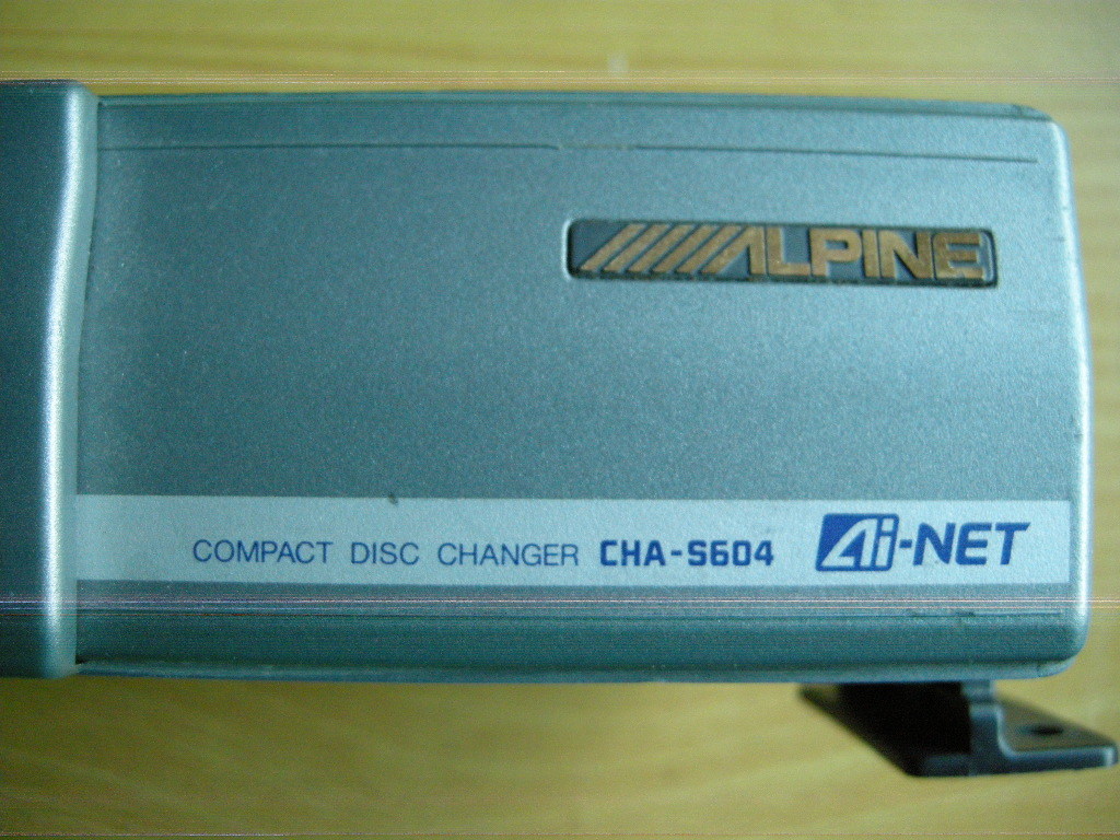  Alpine CHA-S604 6 полосный CD changer Ai-NET подключение, рабочее состояние подтверждено {ALPINE}REGULATED 1bit DAC / HIGH SPEED DISC CHANGE журнал отдельный 