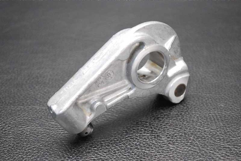 シードゥ RXT '05-07年モデル 純正 EXHAUST ROCKER ARM (420254329) 中古 [CS04-005]_画像2