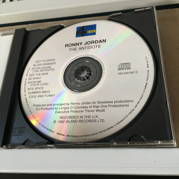 RONNY JORDAN「the antidote」 ＊Miles「So What」のカヴァーを含む、1992年リリースのデビュー作。Acid Jazzファンにはマストな1枚_画像4