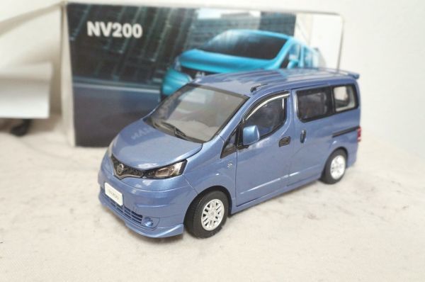 日産 NV200 1/18 ミニカー 難あり-
