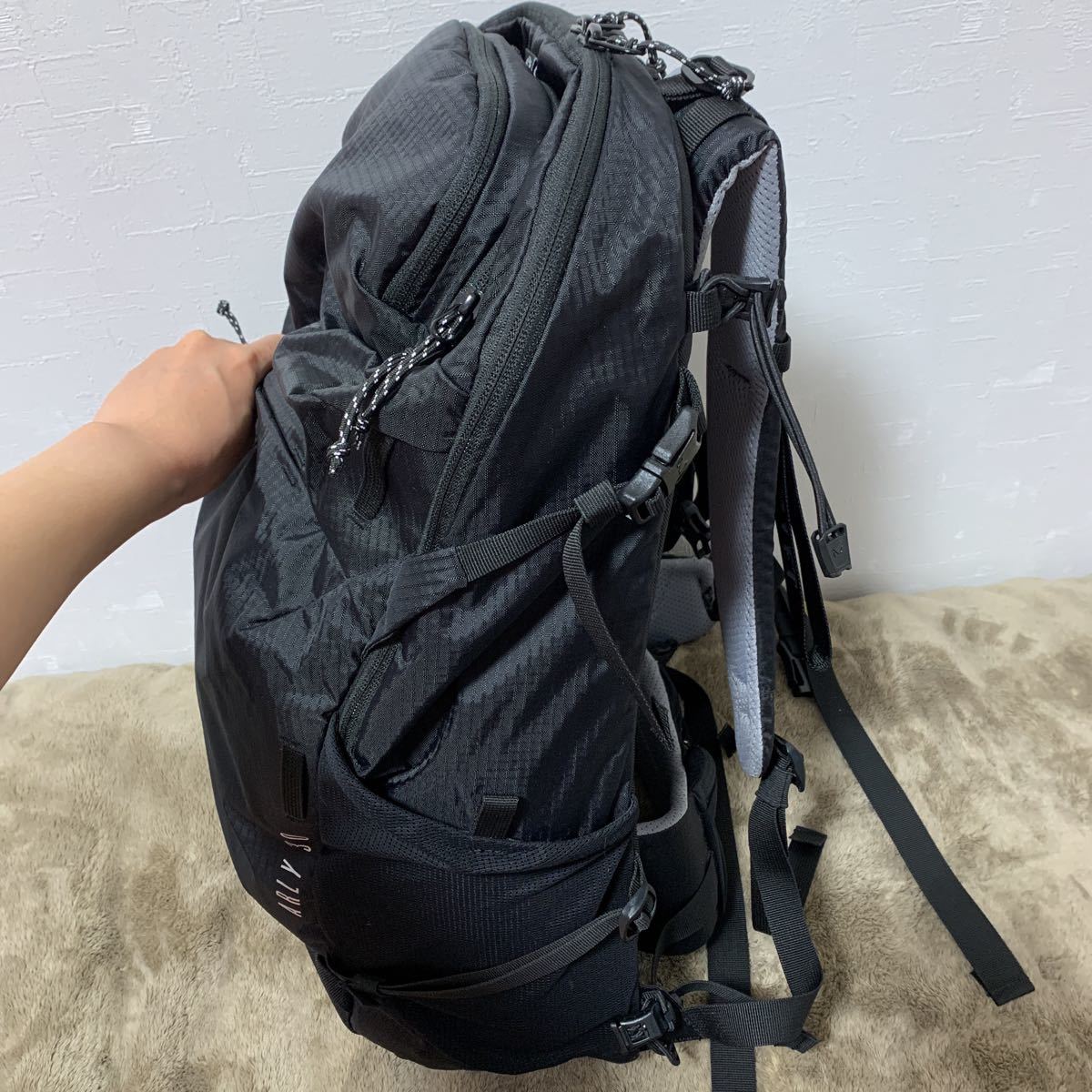 高級素材使用ブランド MILLET BLACKー カラー0247 ARLY30 MIS0644 バックパック ミレー ミレー