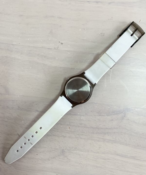  wristwatch [2000 KOBE INTERNATIONAL HIGE CLUB] corporation .. original wristwatch ... Uni -k design collector commodity Junk storage goods 