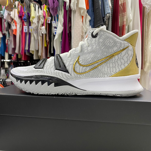 31センチ/ NIKE KYLIE 7 EP METALLIC GOLD ナイキ カイリー 7 EP 31センチ/ NIKE KYLIE 7 EP METALLIC GOLD ナイキ カイリー 7 EP
