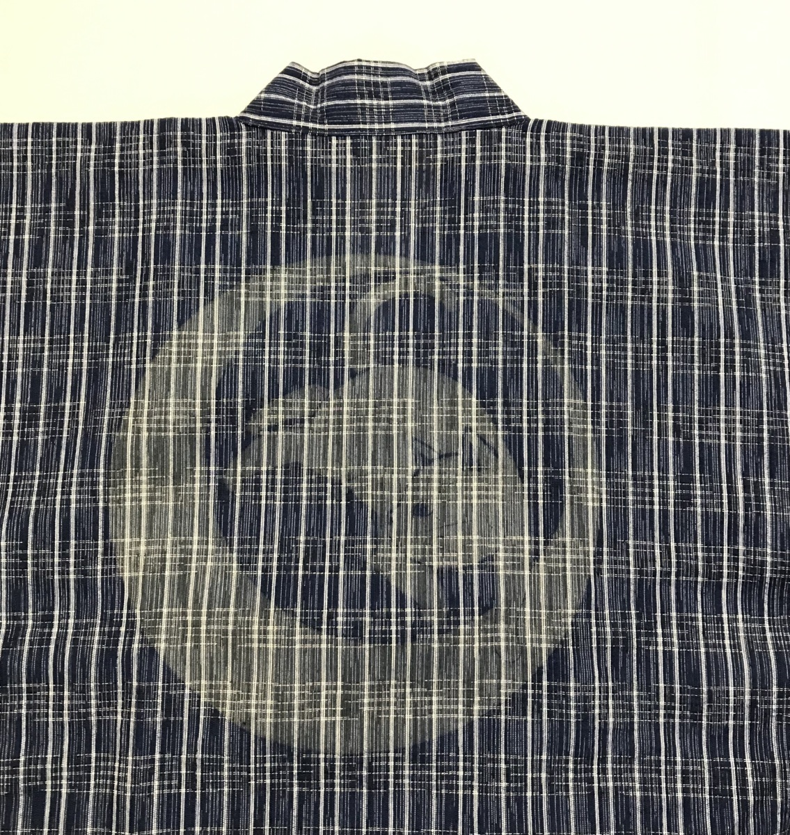 [ Edo ..]1 point thing made in Japan jinbei ... dyeing woven thing ... summer cotton 100%.. original pattern men's month . cat change .. blue M