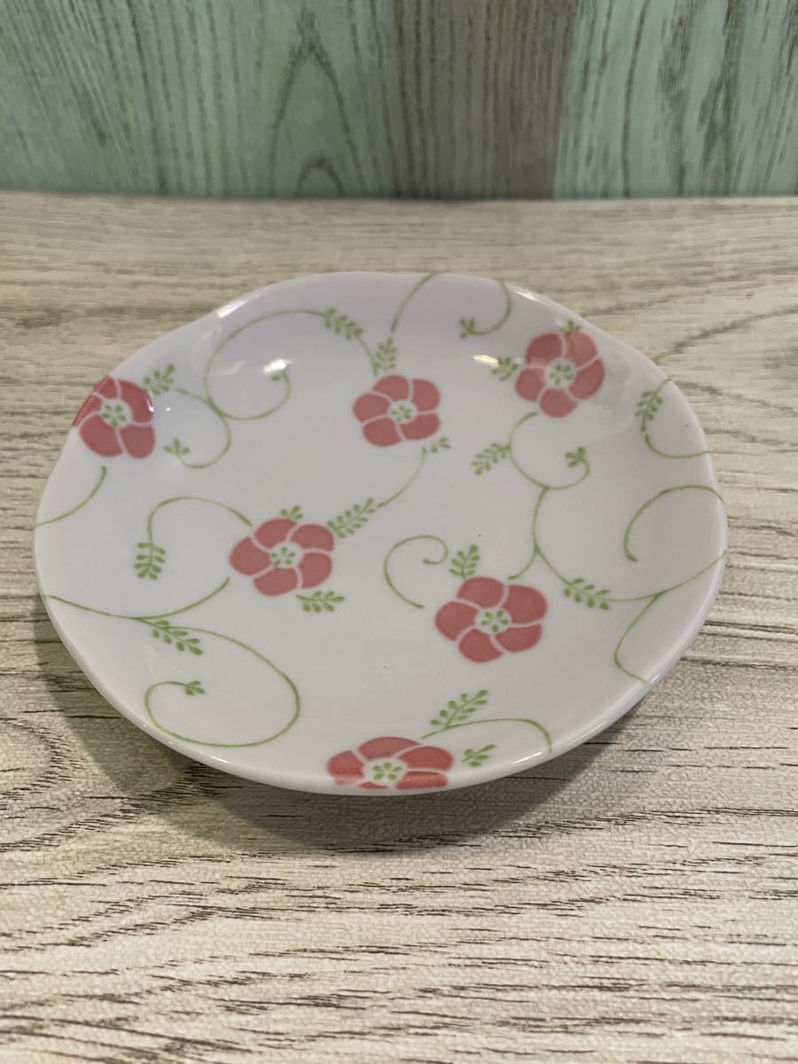新品未使用品 たち吉 花柄 小皿6枚セット|Yahoo!フリマ(旧 新品未使用品 たち吉 花柄 小皿6枚セット|Yahoo!フリマ(旧