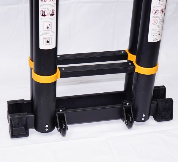  compact storage possibility flexible type stepladder combined use ladder 6.3m black! height adjustment free . possibility! high intensity aluminium . robust! stepladder ladder .. heights work .