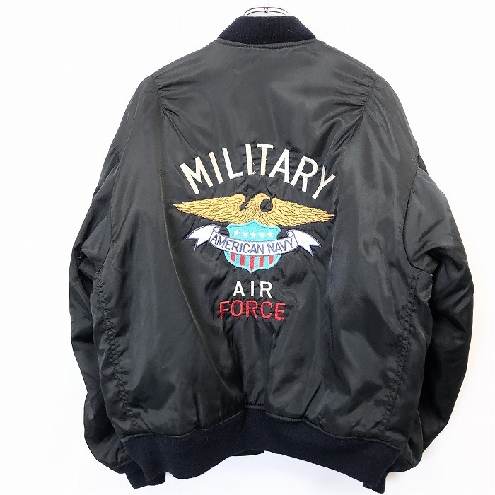 中綿 MA1 ミリタリー ジャケット ブルゾン M メンズ AMERICAN NAVE AIR FORCE 背中にアメリカ海軍刺繍 長袖 ナイロン100% ブラック 黒_画像2
