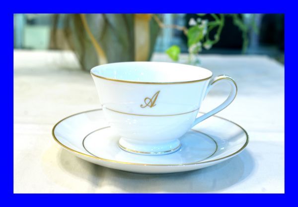 ○美品 ノリタケ Noritake 金彩 カップ&ソーサー D2047_画像1