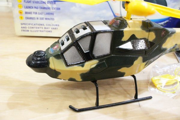 *SKYLARK/ Sky la-k hobby radio controller helicopter 360 times operation propeller rechargeable radio-controller plastic model present condition goods USED *