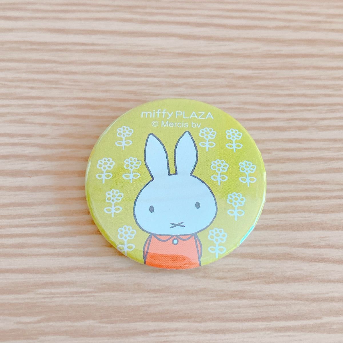 ミッフィープラザ限定　缶バッチ　3つセット　新品未使用　miffy plaza