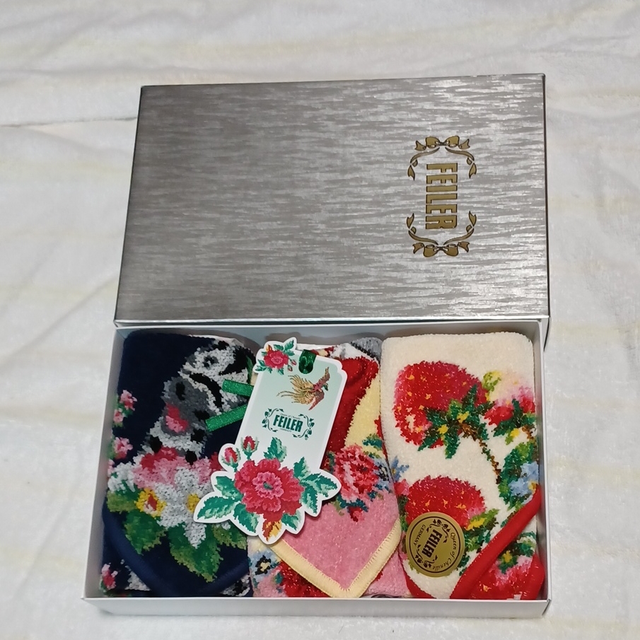 FEILERタオルハンカチ 箱付き(¥10,000) | bomaskotobaru.opendesa.id