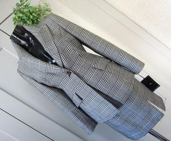 未着　ラストシーン　スカートスーツ　毛・絹ツイード　日本製　送料無料
