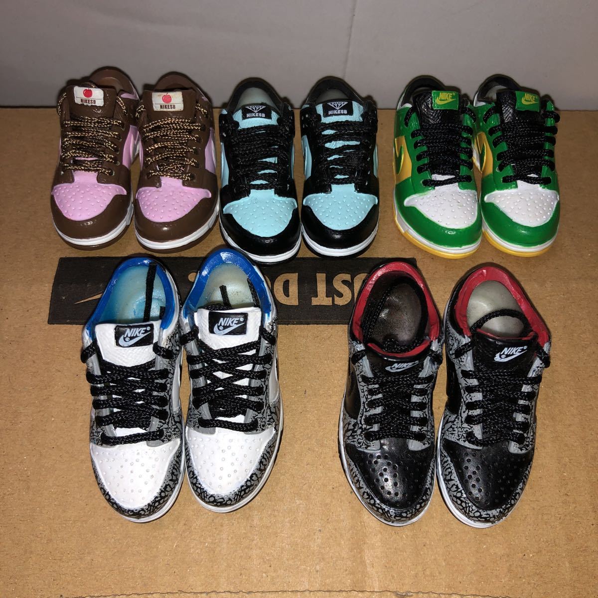 Yahoo!オークション - NIKE DUNK SB フィギュア ナイキ ダンク Yahoo!オークション - NIKE DUNK SB フィギュア ナイキ ダンク