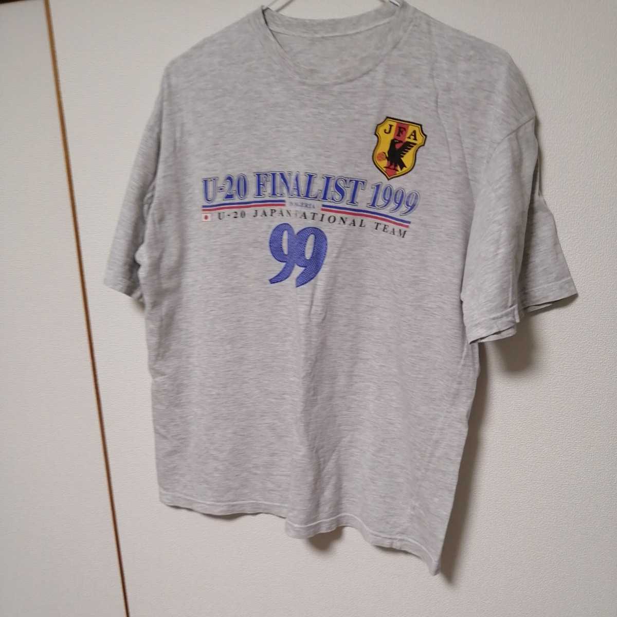 Tシャツ 1999年 U－20ファイナリスト。遠藤、小野、永井、中田、JFA公認Tシャツ。サイズXL.着用しましたしつかりしてます。配送料無料です