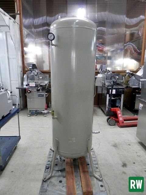 空気タンク 東芝 ST-260L 容積:260L 650×800×H1710㎜ エアタンク