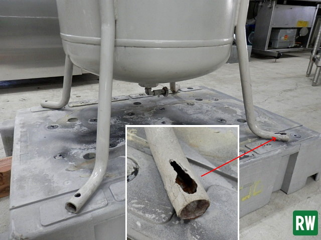 空気タンク 東芝 ST-260L 容積:260L 650×800×H1710㎜ エアタンク