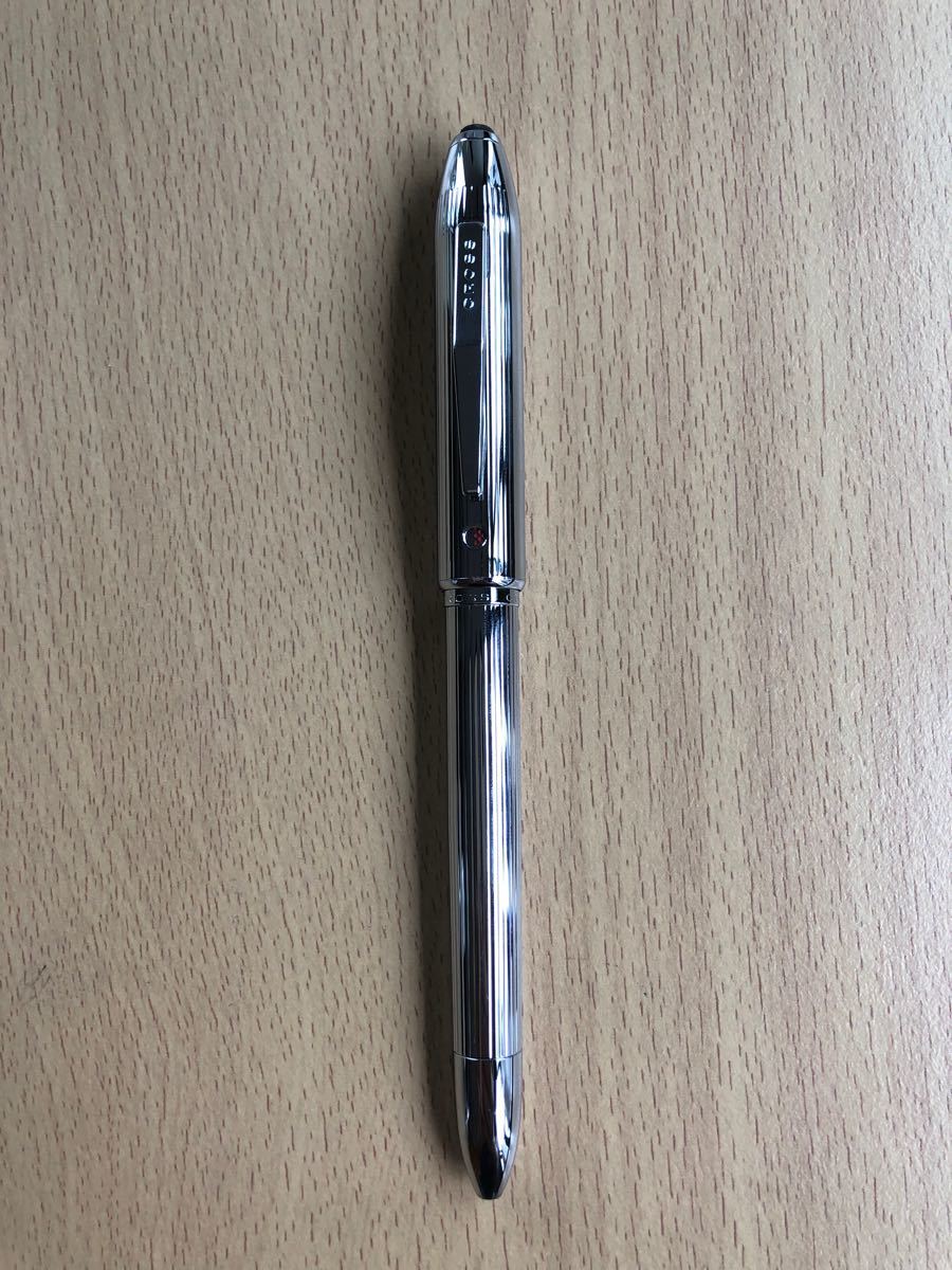 クロス テックフォー 複合ペン（ボールペン 黒・青・赤＋ペンシル0.7mm）cross