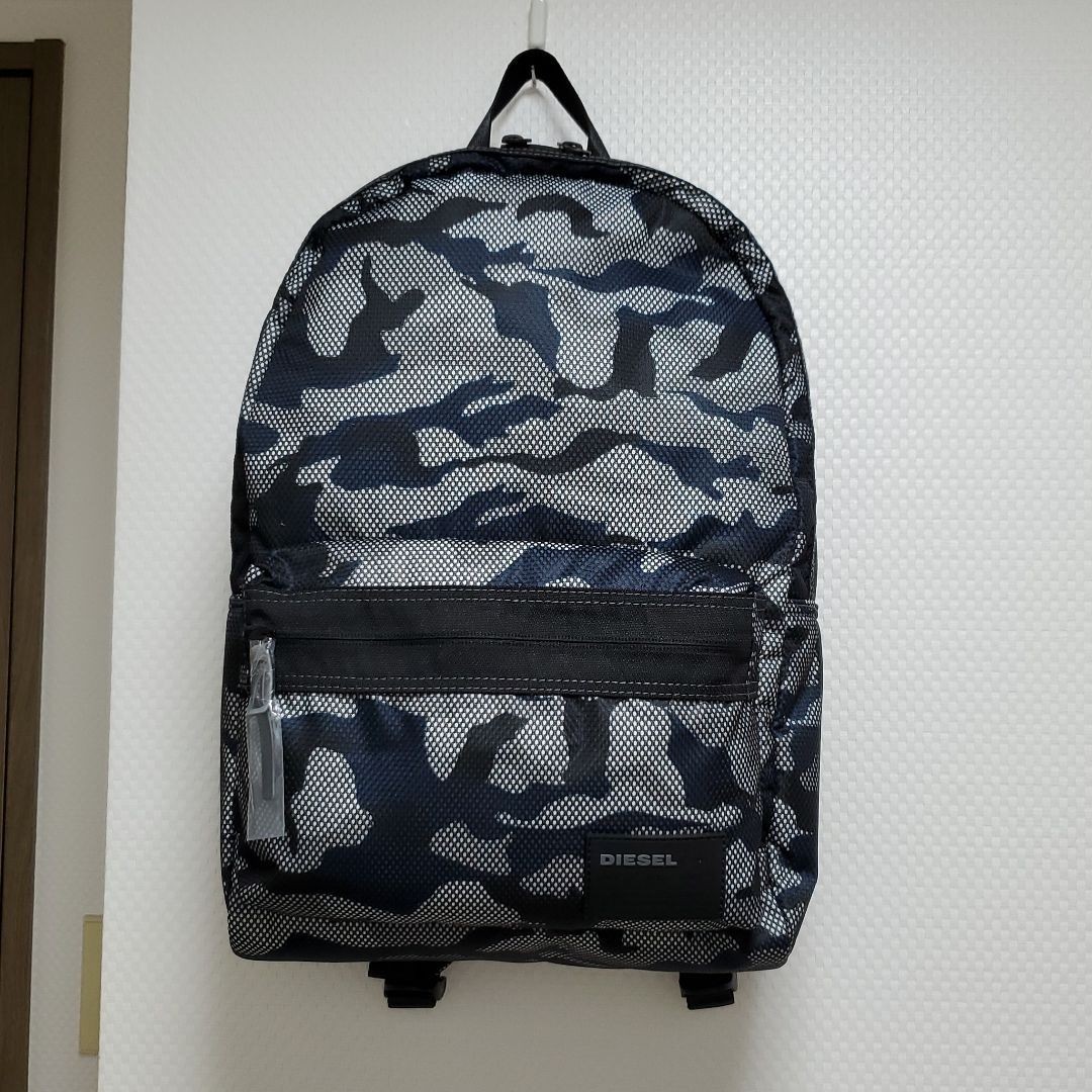 DIESEL ディーゼル》新品 軽量 迷彩 カモフラ リュックサック バックパック 旅行 プレゼントにも A5284(¥13,800) dofeli.com