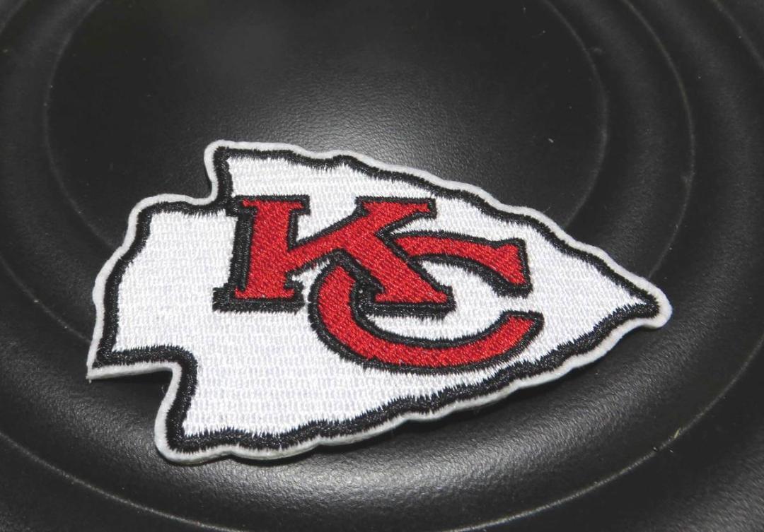 白赤KC 新品未使用 NFLカンザスシティ・チーフスKansas City Chiefs 刺繍ワッペン アメリカ アメフト アメリカンフットボール