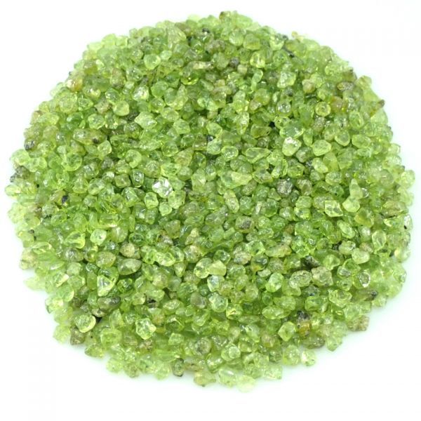 [ peridot ]...100g ( size :1cm trout eyes picture reference ) PDZ746.. stone oli bin chip Power Stone .. natural stone 