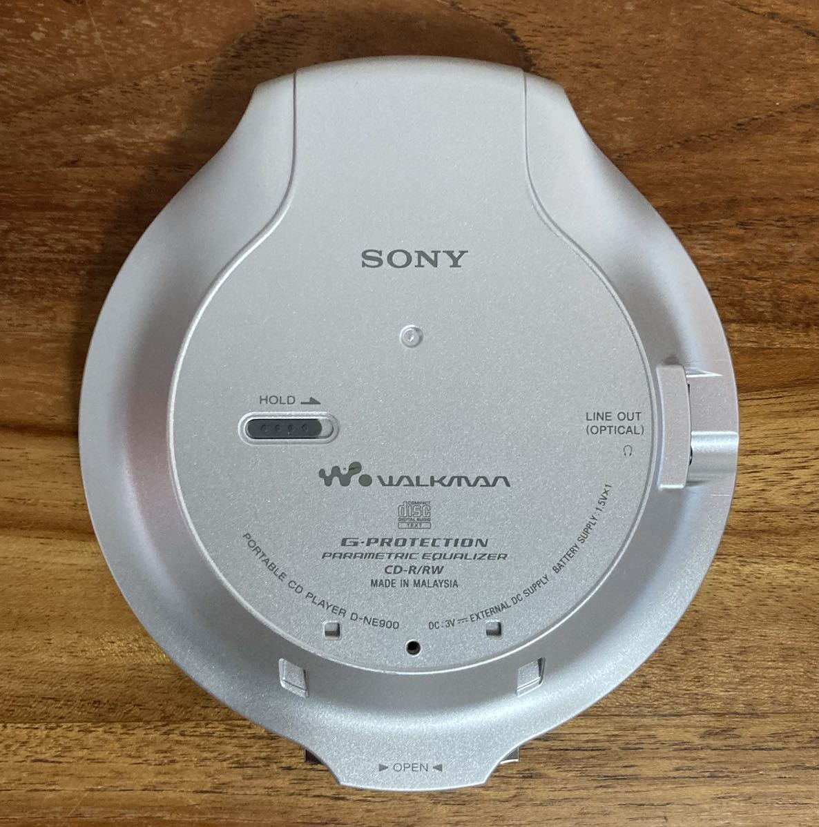 ヴィンテージ SONY 2003年　高音質CDウォークマン　D-NE900 本体のみ　ジャンク品　送料無料_画像3