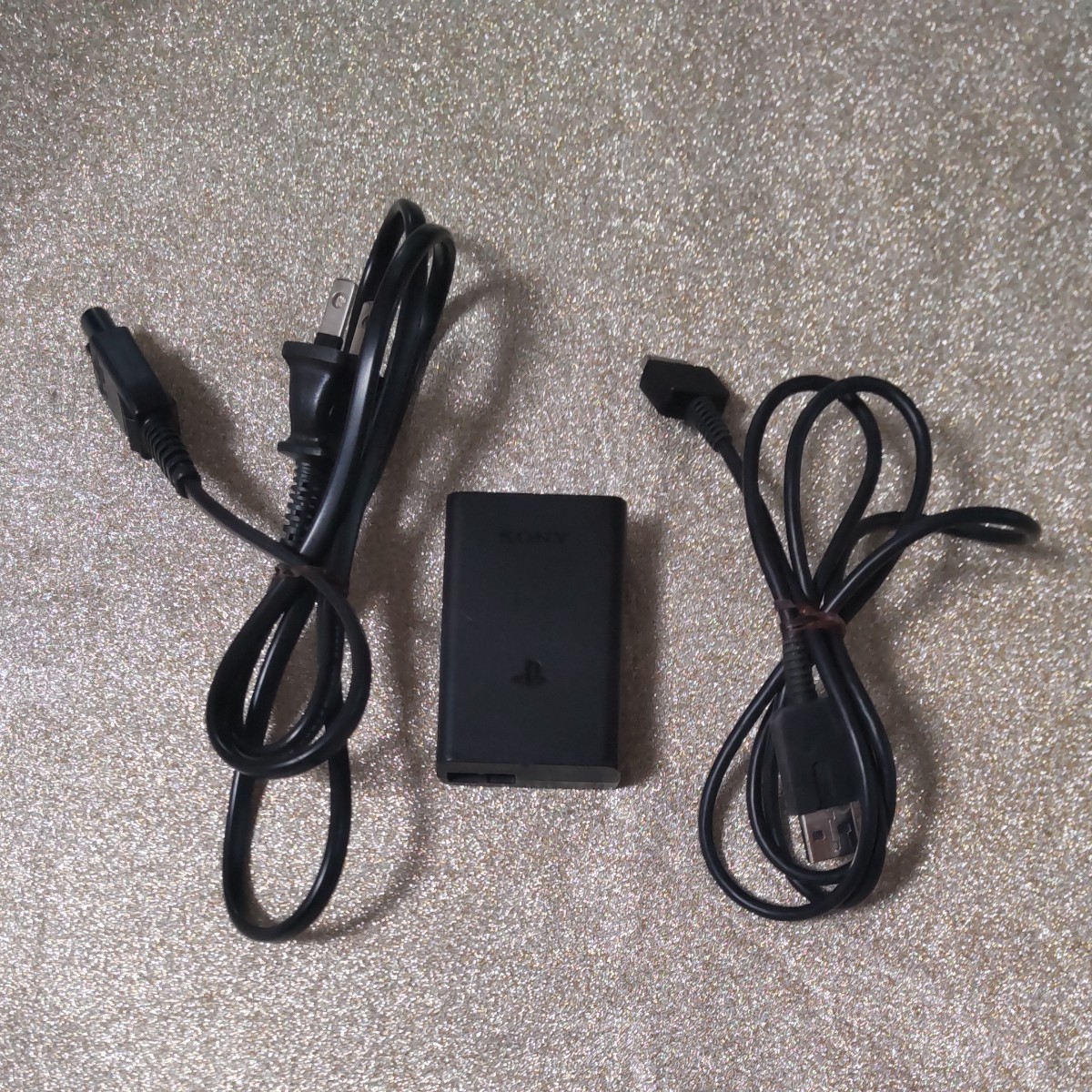 PS Vita　純正　ACアダプター　PCH-ZAC1　USBケーブル　PCH-1000、1100　Vita1000、1100