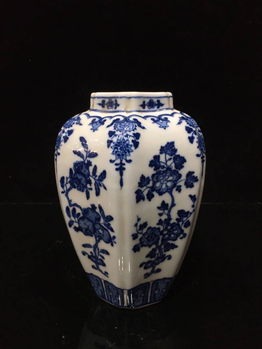 中国古美術 花瓶 染付 青花 在銘中国美術 骨董品 陶磁器 アンティーク