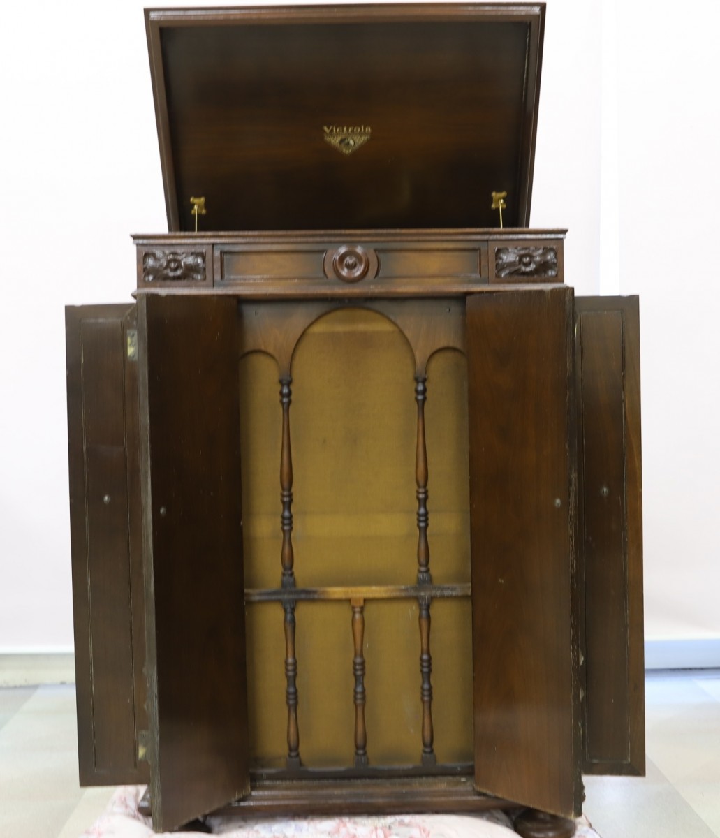 Victrola Credenza/ビクトローラ クレデンザ 円盤式蓄音機 シリアル C
