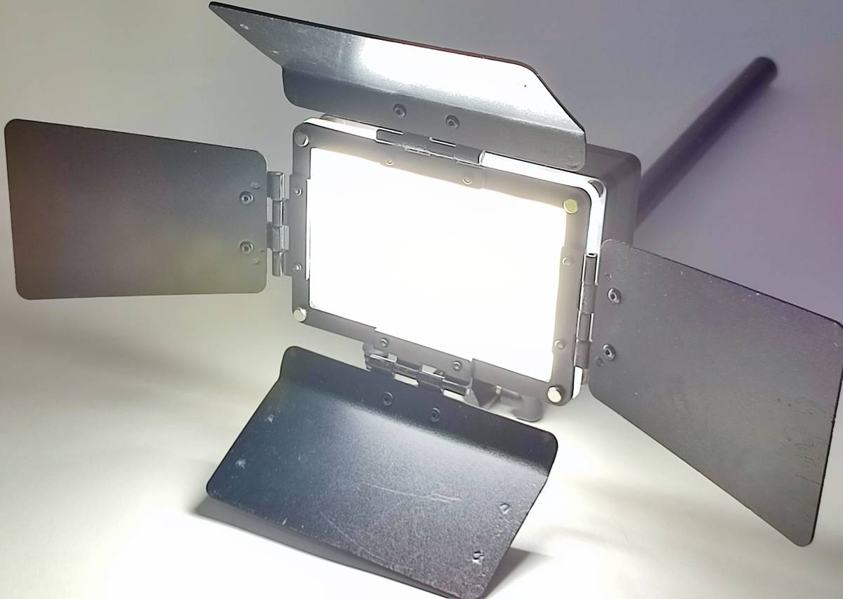付属多数 MatrixLight マトリックスライト ML-7 高輝度 LED 照明 付属多数 MatrixLight マトリックスライト ML-7 高輝度 LED 照明